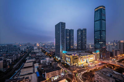 柳州步步高广场夜景图片